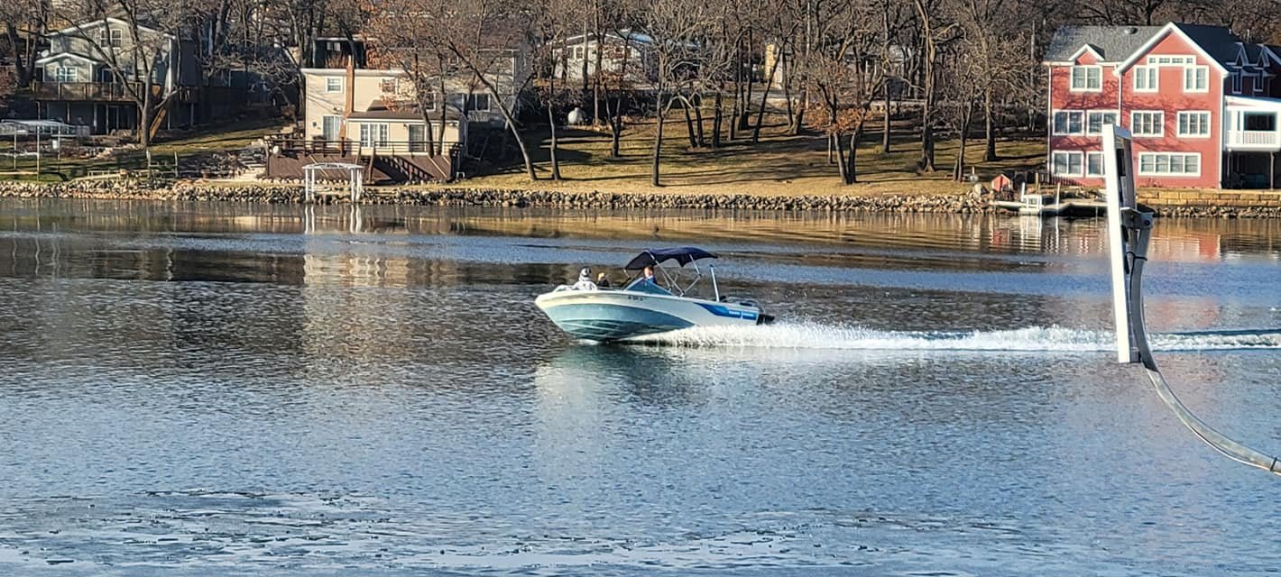 Lawn care in Diamondhead Lake, Iowa -- Schwinger Lawn Service
